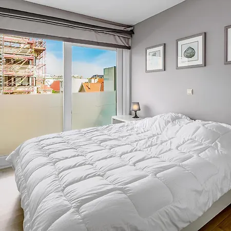 Апартаменты Rene Magritte 0302