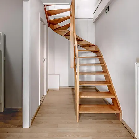 Апартаменты Rene Magritte 0302 *